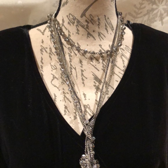 LUXURIOUS VELVET FULL LENGTH PLUS SIZE GOWN - Picture 4 of 16